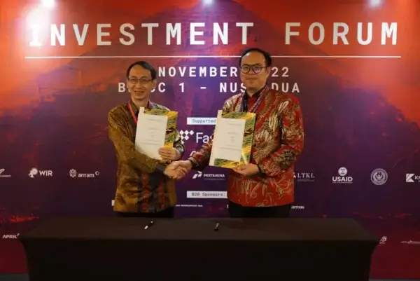 Dukung Akselerasi Dekarbonisasi Nasional di B20 Summit , Charge+ Dan Utomo SolaRUV Bangun Pabrik EV Charger di Indonesia