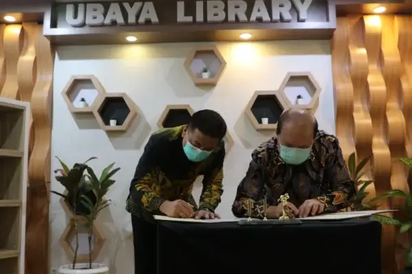 Kolaborasi Utomodeck dan UBAYA Wujudkan Kampus Merdeka dan Energi Bersih