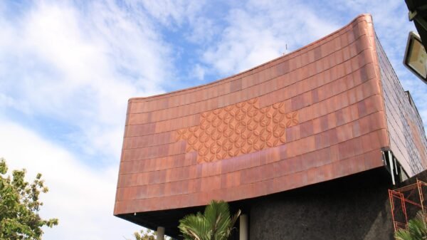 Memperkuat Identitas Bangsa, Gedung Museum Batik Indonesia Dipercantik dengan TECU oleh PT. Utomodeck