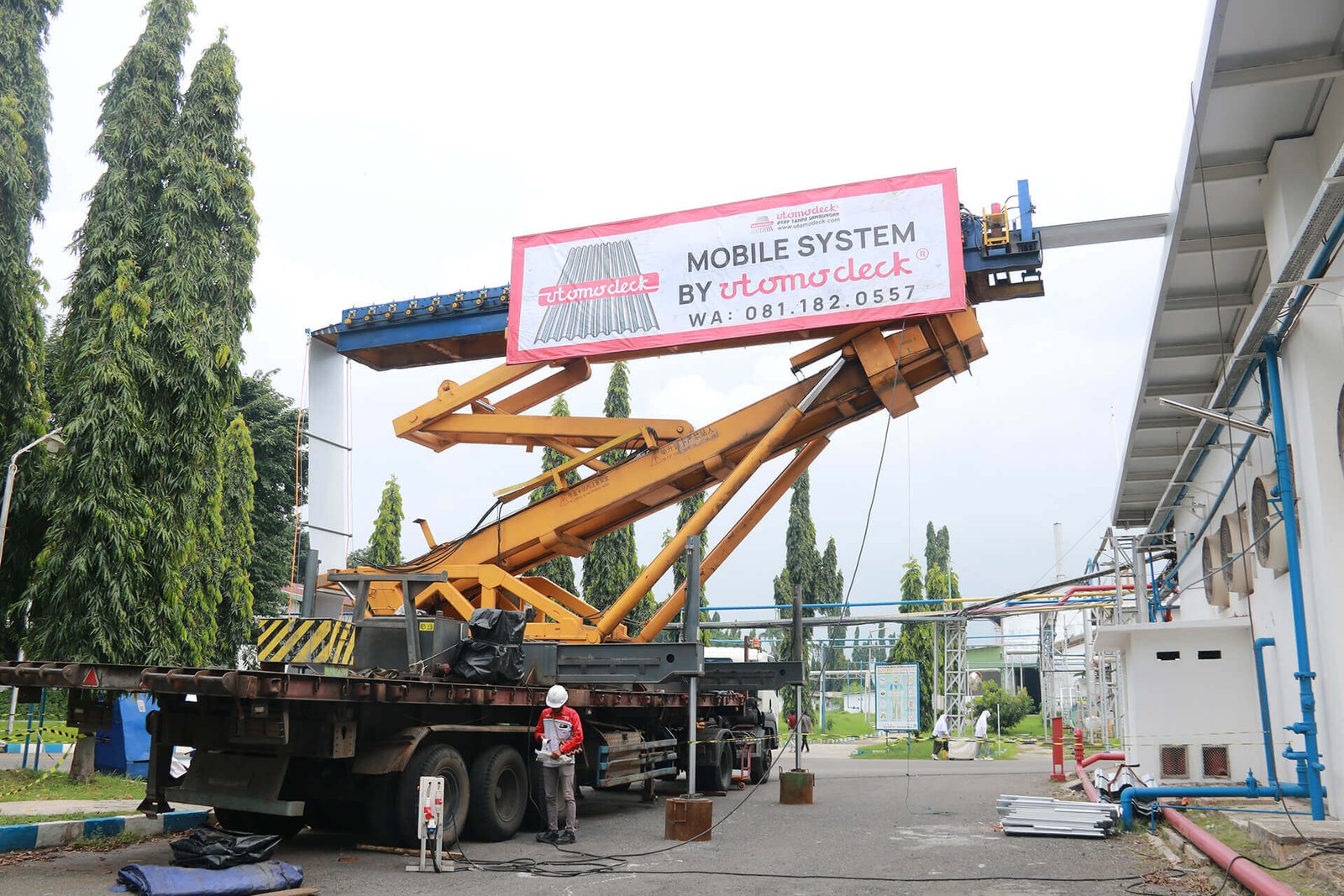 PT Utomodeck Metal Works Mobile System